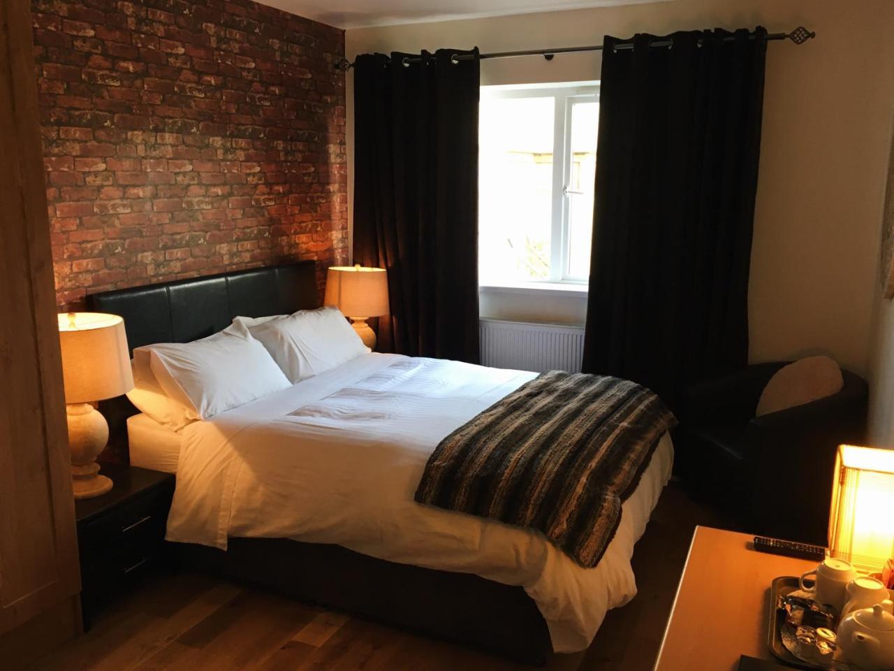 Abbeyvilla Guesthouse Room Only Едър Екстериор снимка