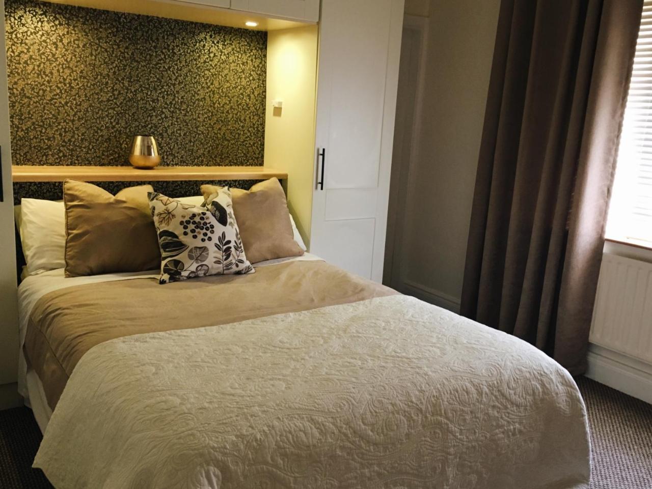 Abbeyvilla Guesthouse Room Only Едър Екстериор снимка