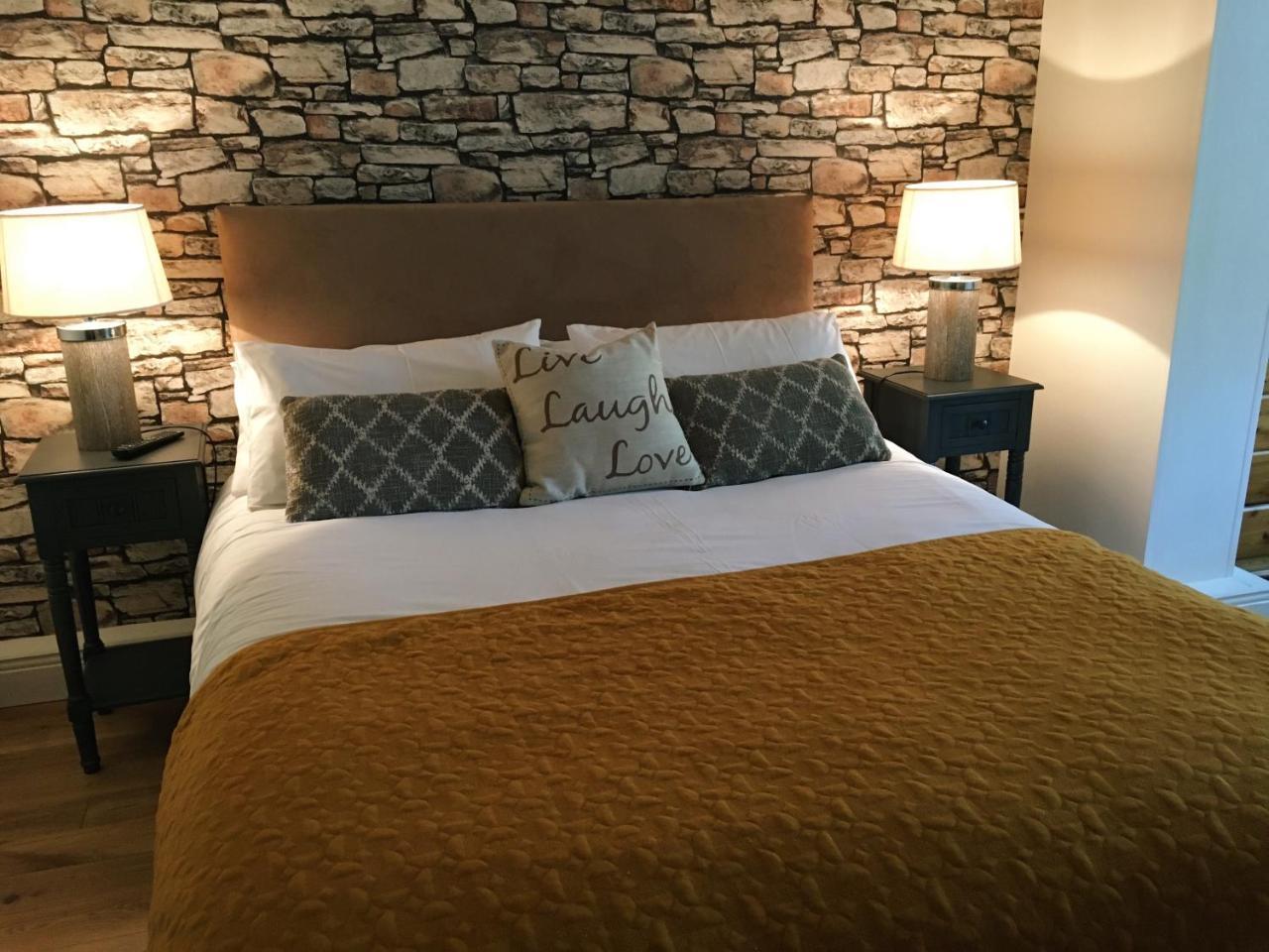 Abbeyvilla Guesthouse Room Only Едър Екстериор снимка