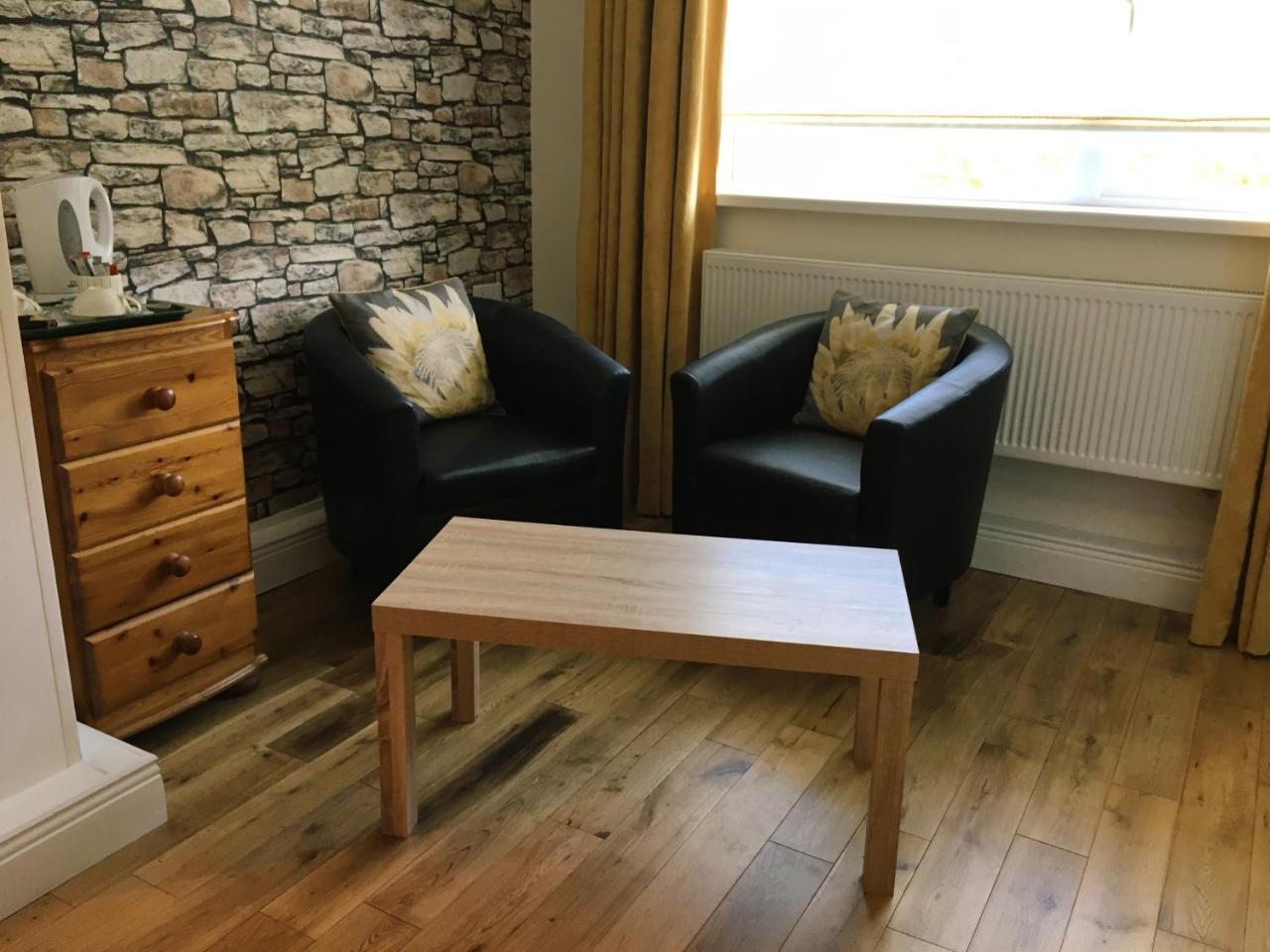 Abbeyvilla Guesthouse Room Only Едър Екстериор снимка