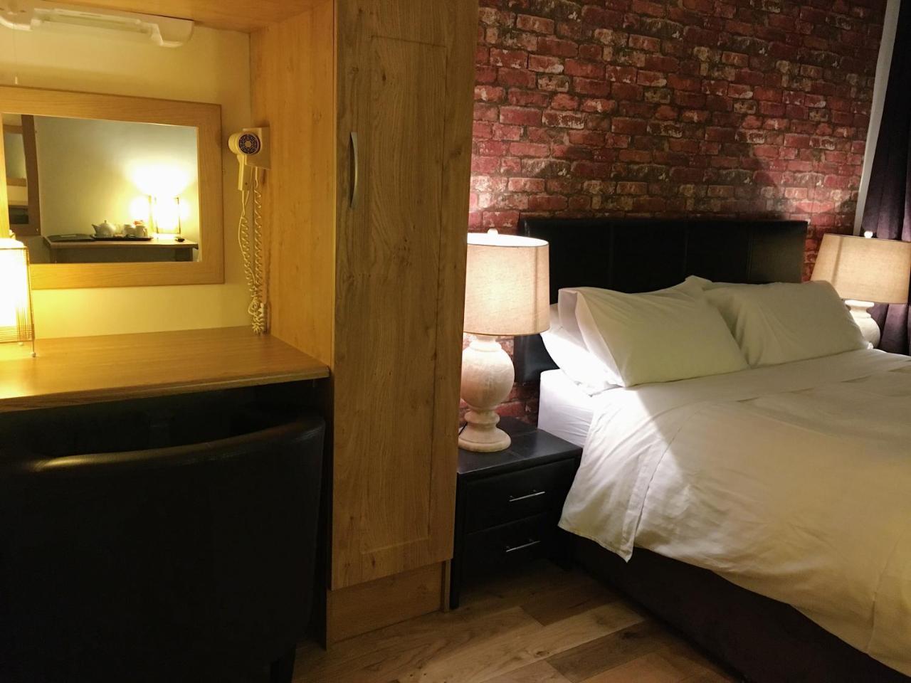 Abbeyvilla Guesthouse Room Only Едър Екстериор снимка